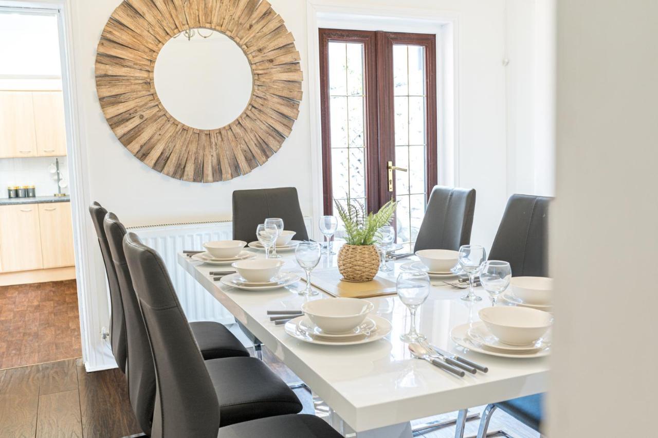 Ferienwohnung Stylish Luxury Large 4Br Kingbed Barrow-in-Furness Exterior foto